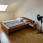 Annaleah Apartment *