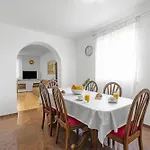 Annaleah Apartment *