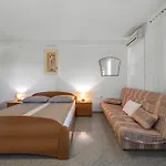 Apartment Annaleah Dubravice